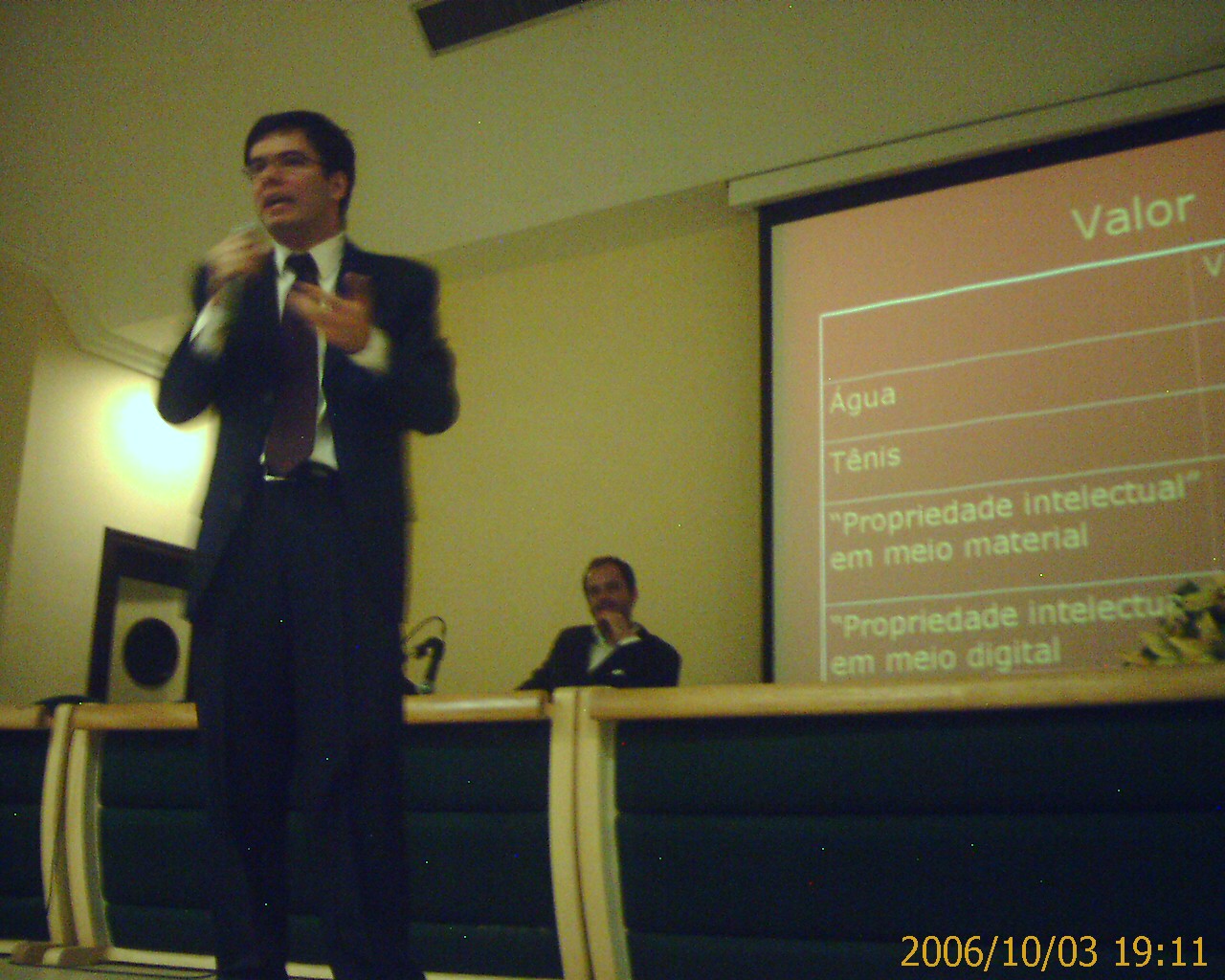prof-tulio-viana.jpg
